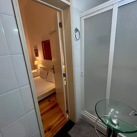 3 Bedroom, 2 Bathroom - Palma * Lisbon