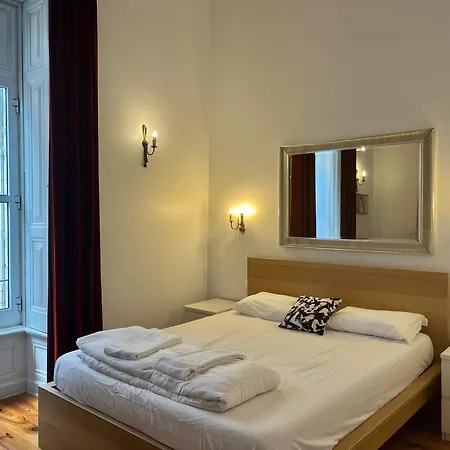 Apartment 3 Bedroom, 2 Bathroom - Palma Lisbon