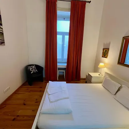3 Bedroom, 2 Bathroom - Palma Lisboa